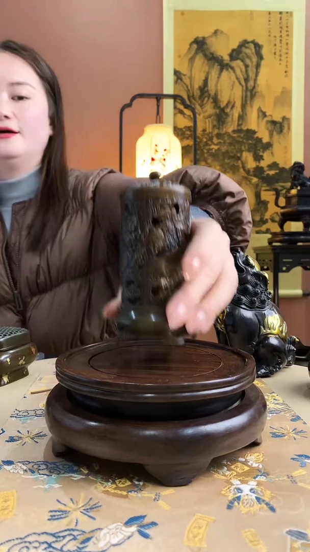 苏工黄铜仿古龙凤熏香炉