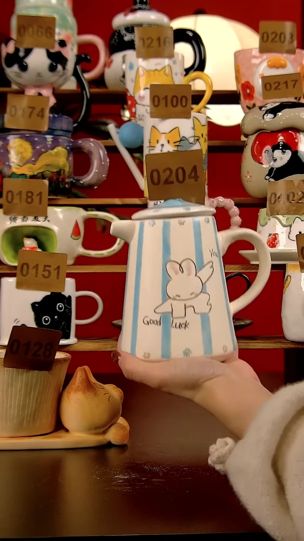 壶景德镇陶瓷纯手绘卡通风茶壶