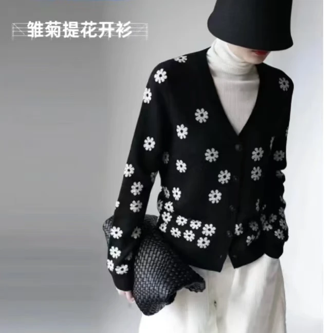 99新 Chanel/香奈儿 22P小雏菊印花长袖毛衫开衫 38码