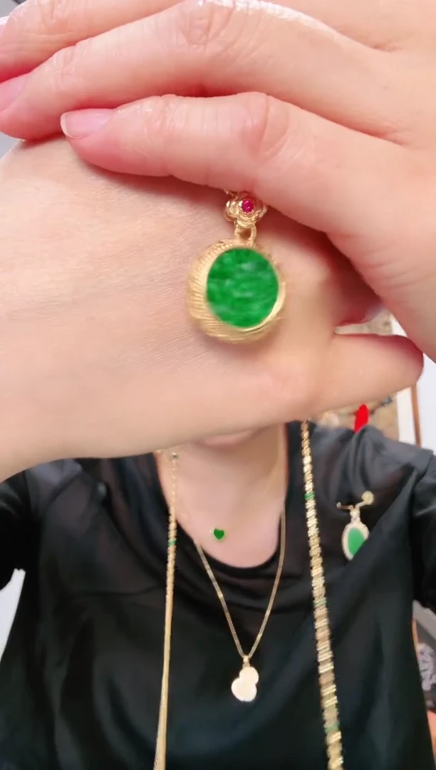 【闪购商品】翡翠颈饰银S925镶嵌吊坠