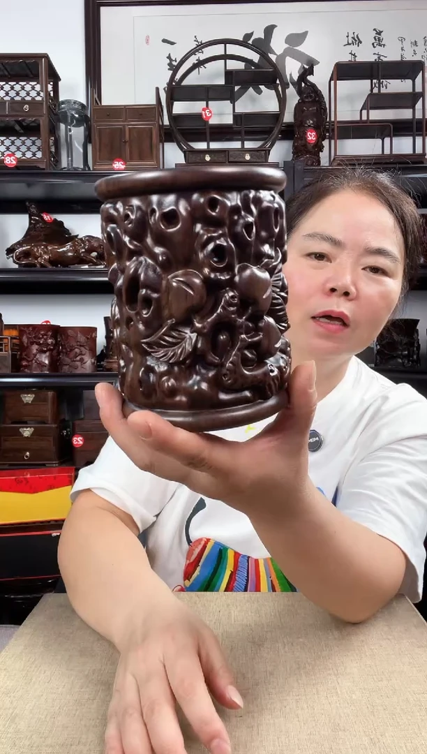 木新款笔筒老李红木工艺品