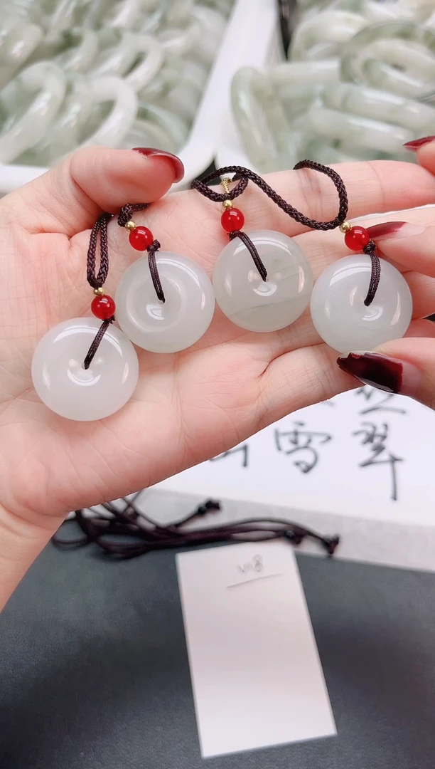 未镶嵌手镯石英质玉（金丝玉）平安扣