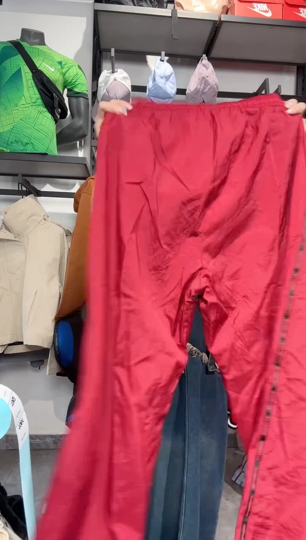 1061  编码 瑕疵款直播间过款为准 尺码