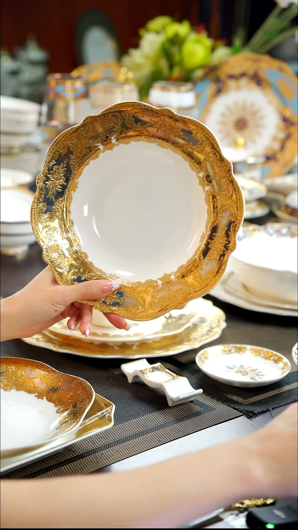 瓷片8.5英寸草帽盘1个