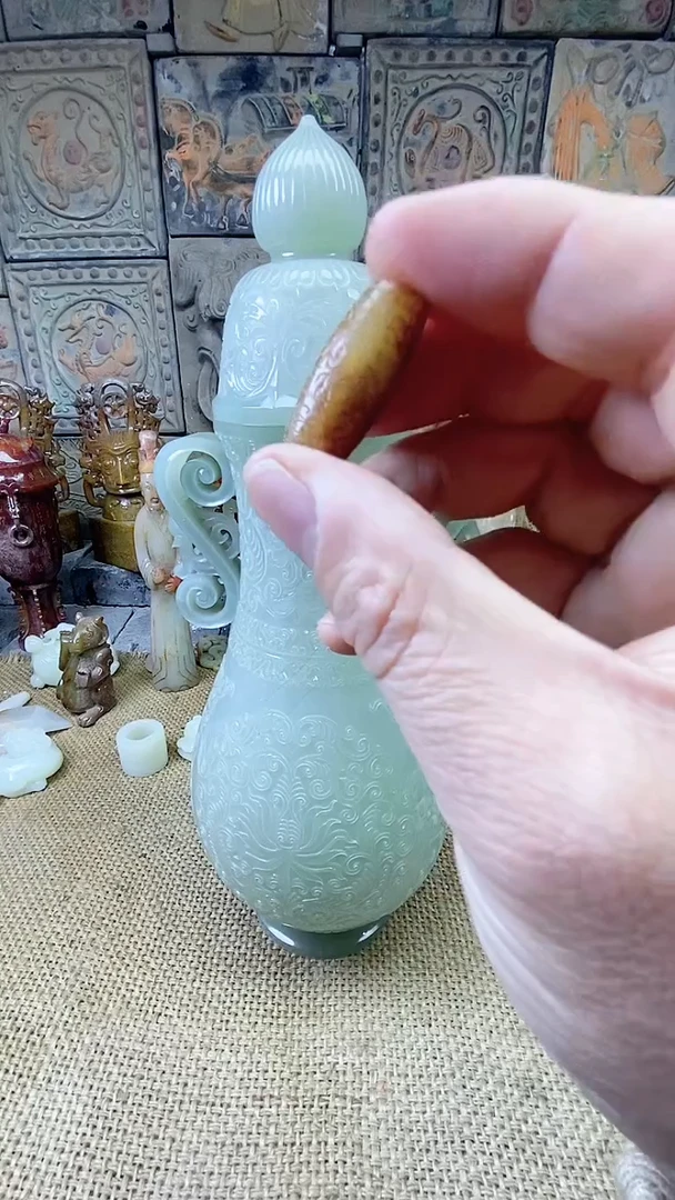 和田玉（糖玉）未镶嵌挂件1