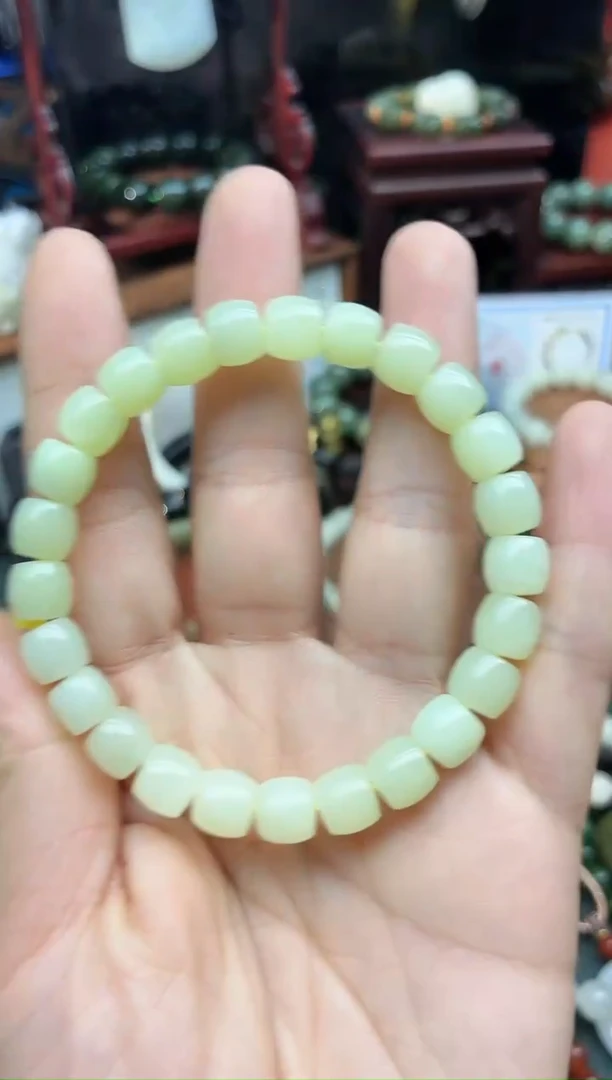 未镶嵌手链和田玉8MM黄口直切