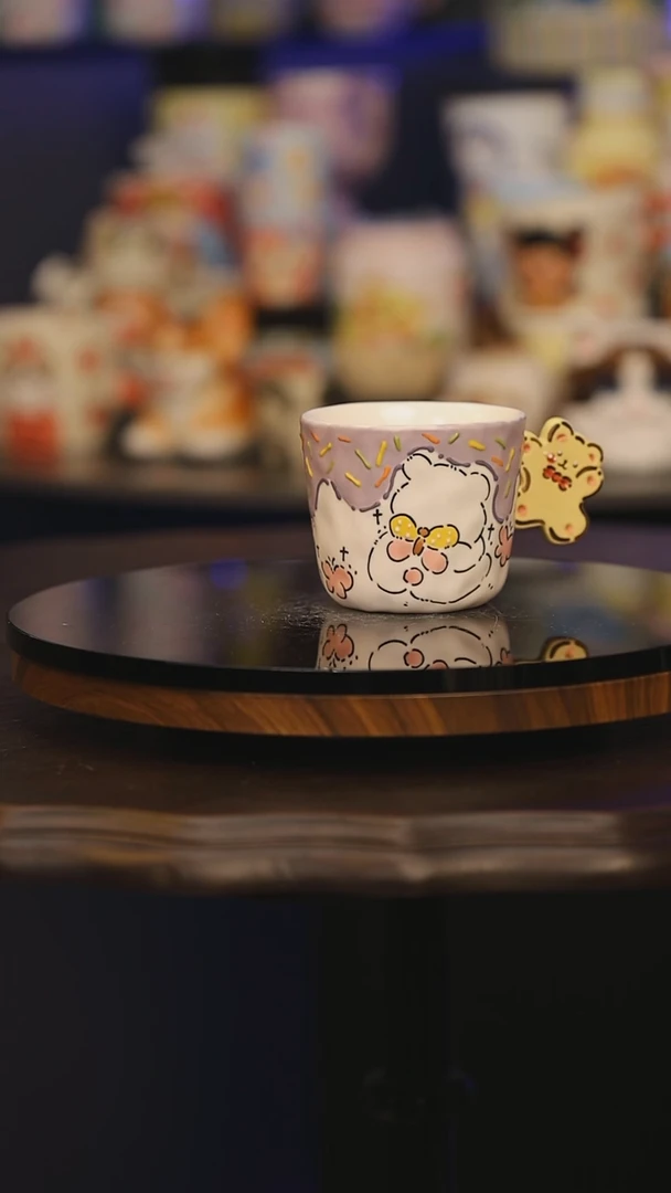 【闪购商品】摆件景德镇釉下彩绘设计师款式陶瓷