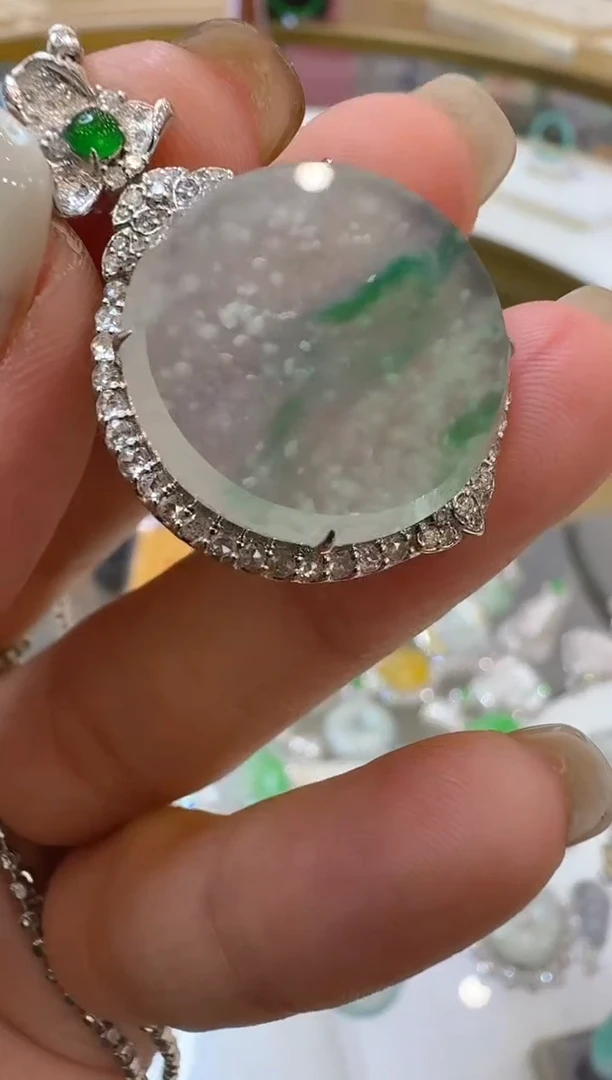 翡翠18K金镶嵌吊坠(不含链)多样性团购发一件