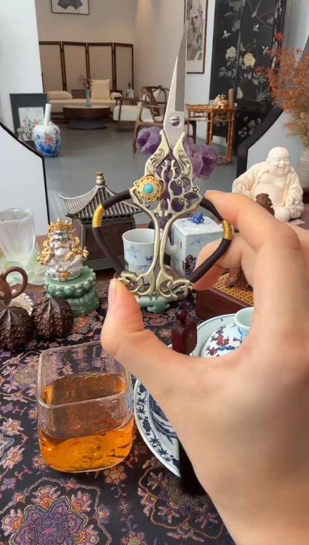 棕金剪子111111111111111