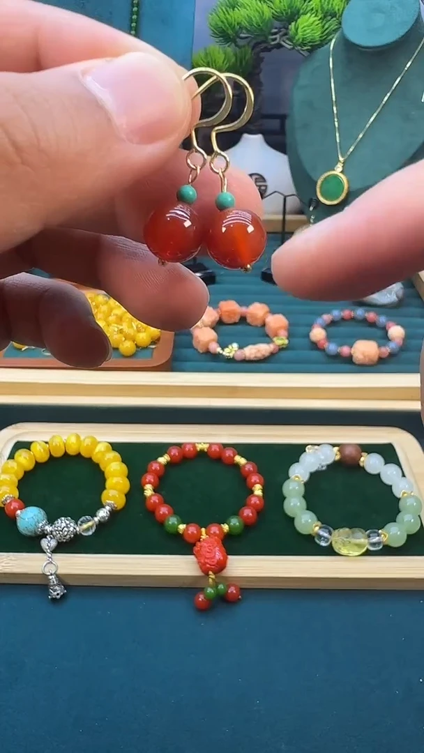 南红玛瑙14K金镶嵌耳饰E149