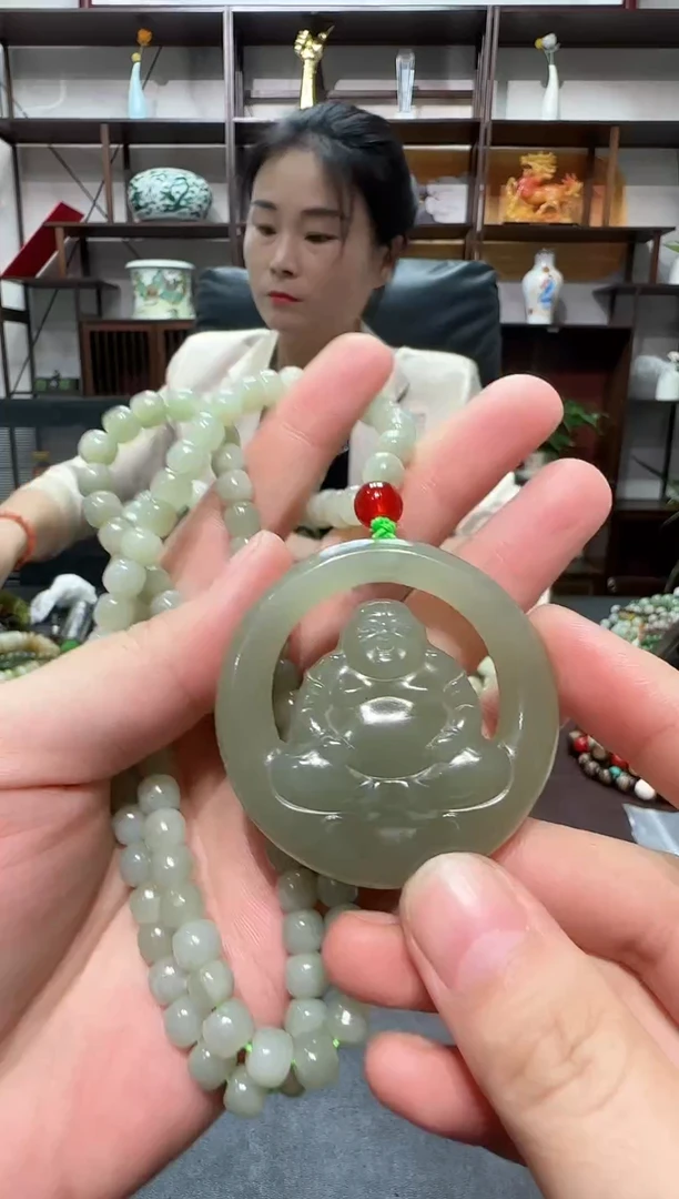 颈饰未镶嵌和田玉