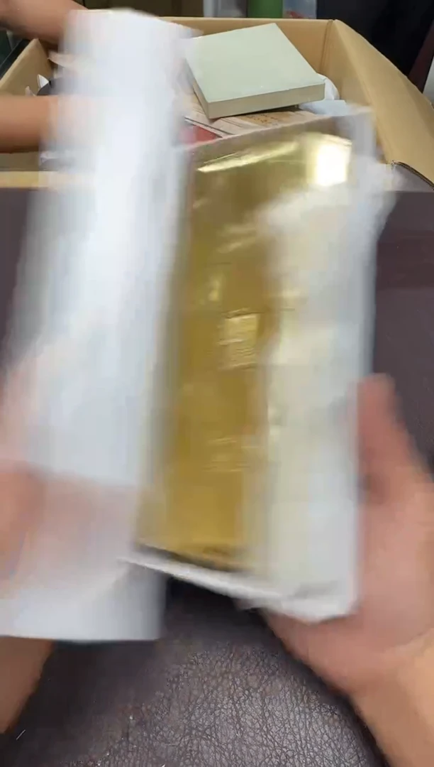 手工艺品琉璃?***金142