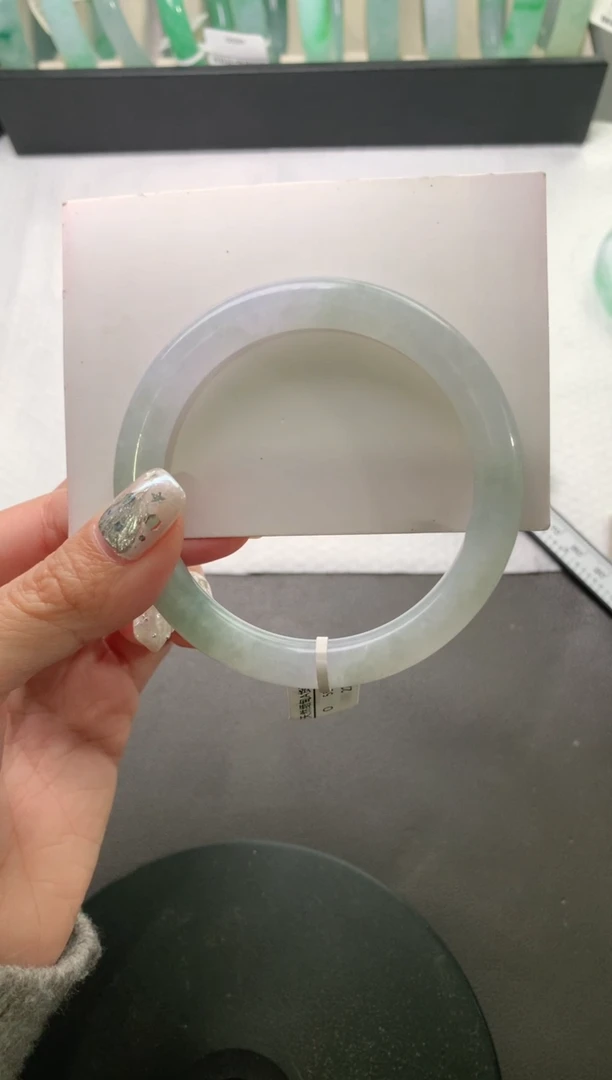 未镶嵌手镯（圆镯）翡翠不**饭55.6*8.6*8.8