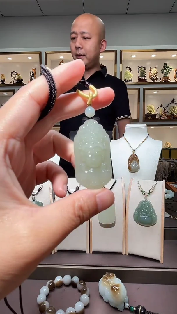 和田玉未镶嵌颈饰苏