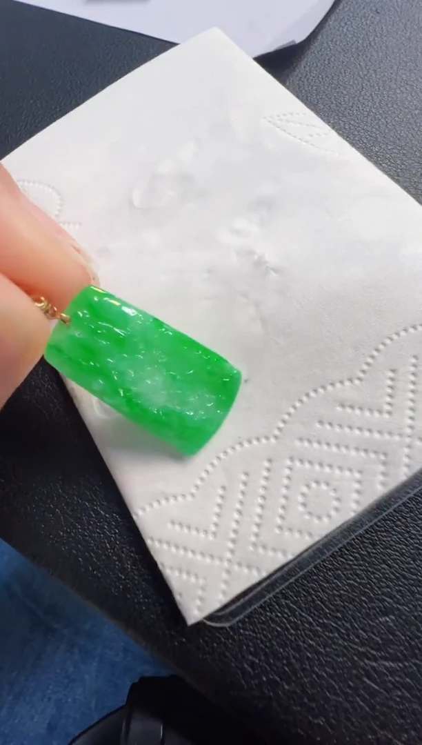 吊坠(不含链)18K金镶嵌翡翠580