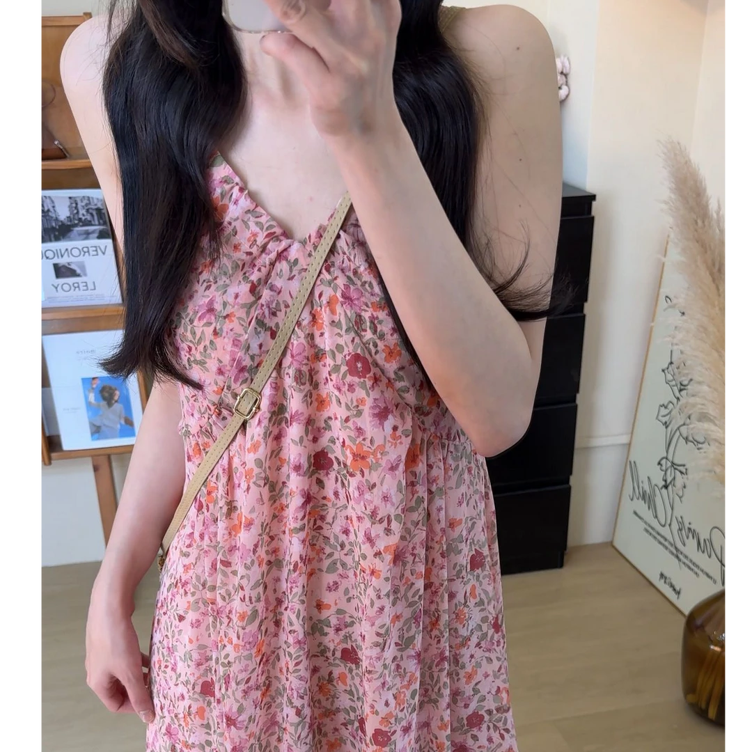 2025夏日甜心少女碎花小众显瘦吊带长裙