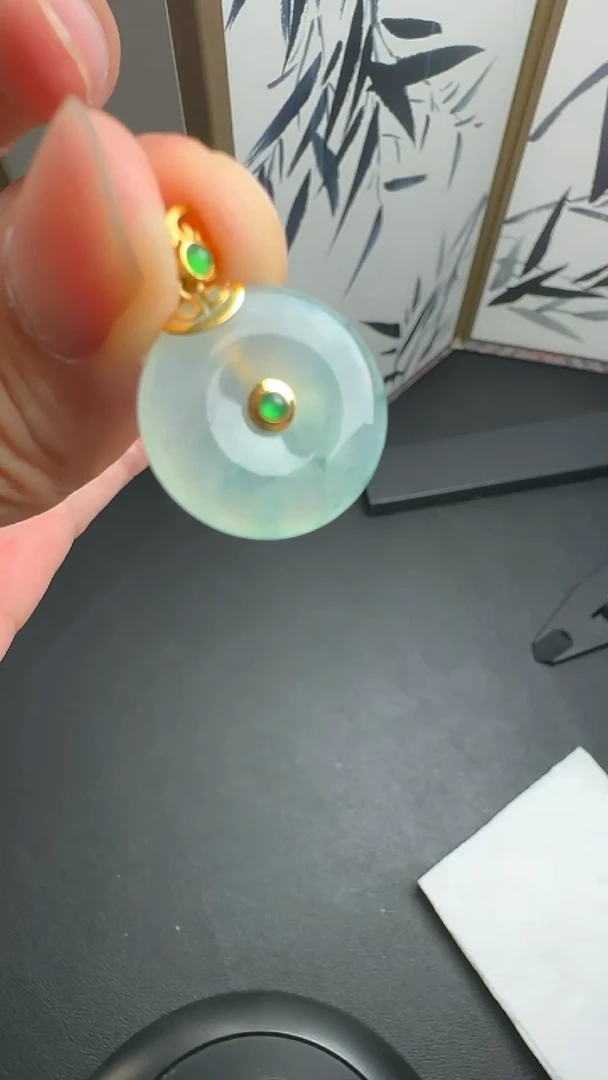 翡翠未镶嵌颈饰DSD0815083