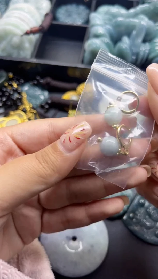 【闪购商品】翡翠颈饰未镶嵌翡翠
