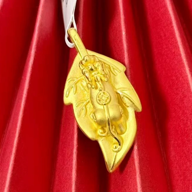 【小鹏黄金】足金999一叶暴富貔貅招财纳福吊坠2.57