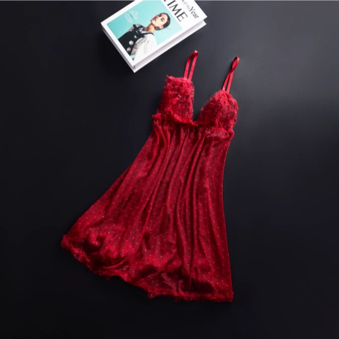 张扬的爱意*高级蕾丝透网纱波点性感吊带睡裙内衣套装怕女睡裙