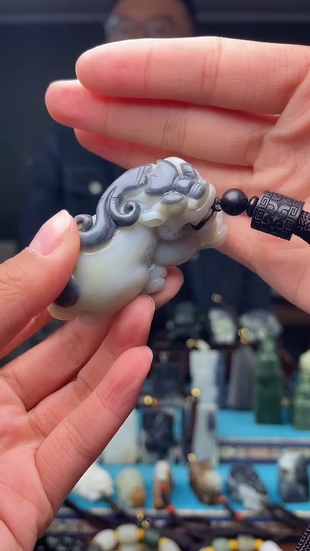 未镶嵌和田玉挂件1