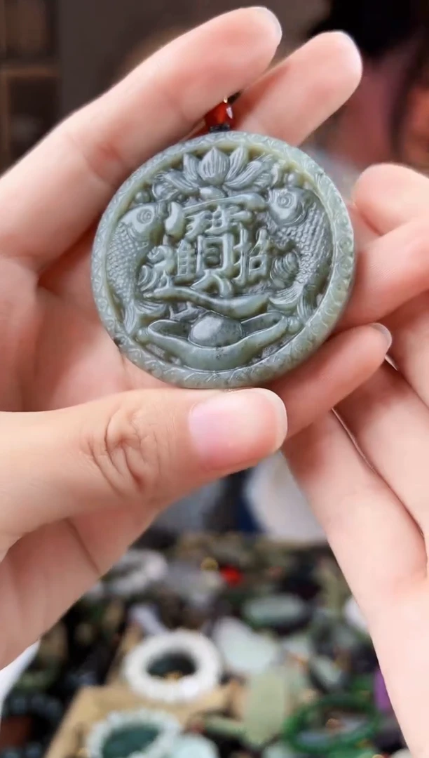 颈饰未镶嵌和田玉拍一发一，多样性发货