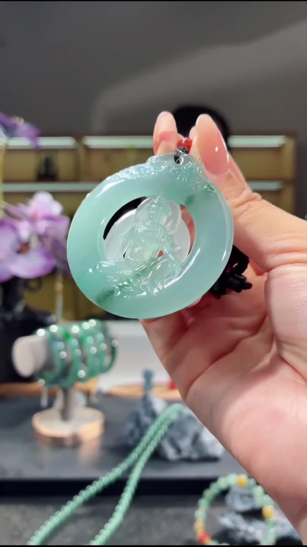 吊坠(不含链)未镶嵌翡翠观音