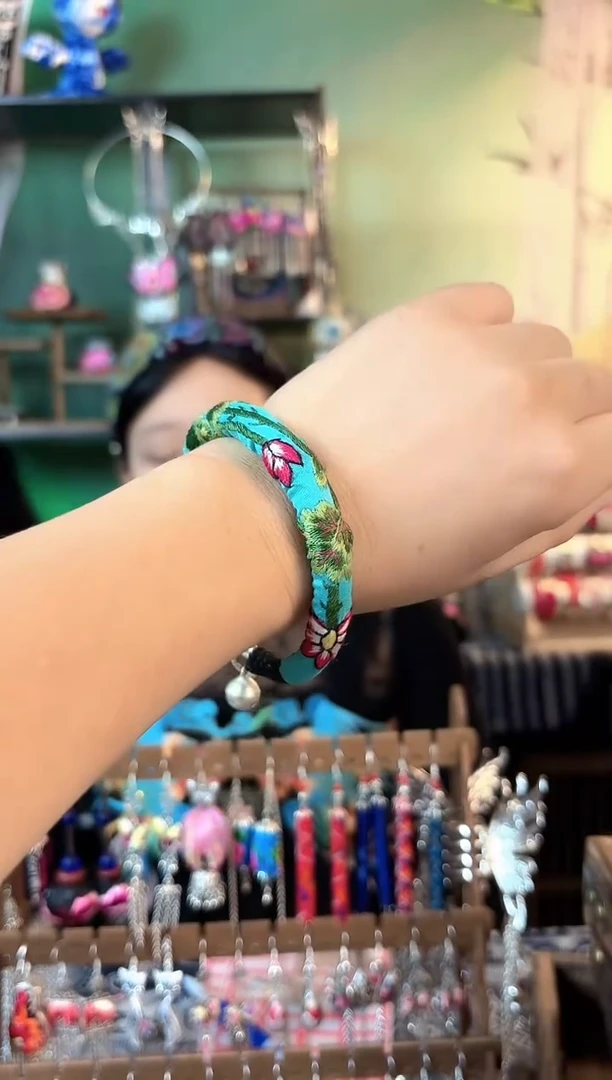 织绣彩云南阁非遗老绣587