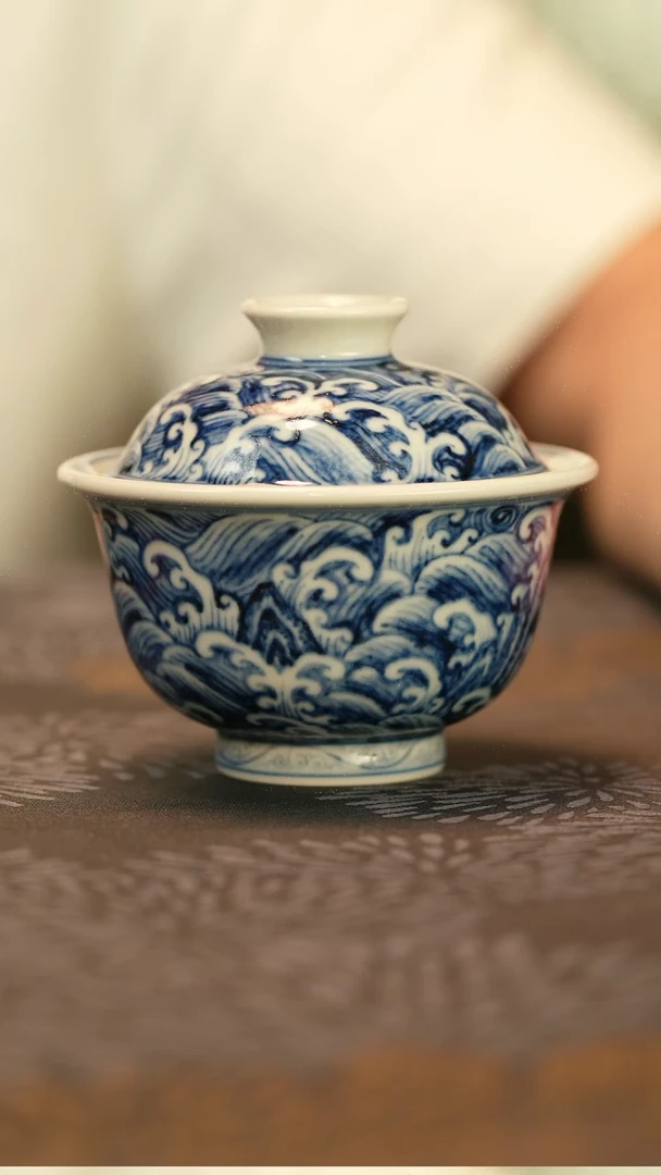 仿明青花江崖海水元宝盖碗