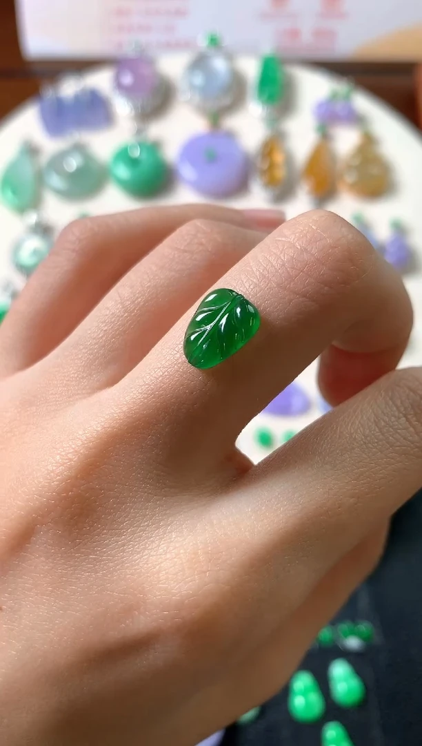 未镶嵌定制翡翠裸石（镶嵌定制）