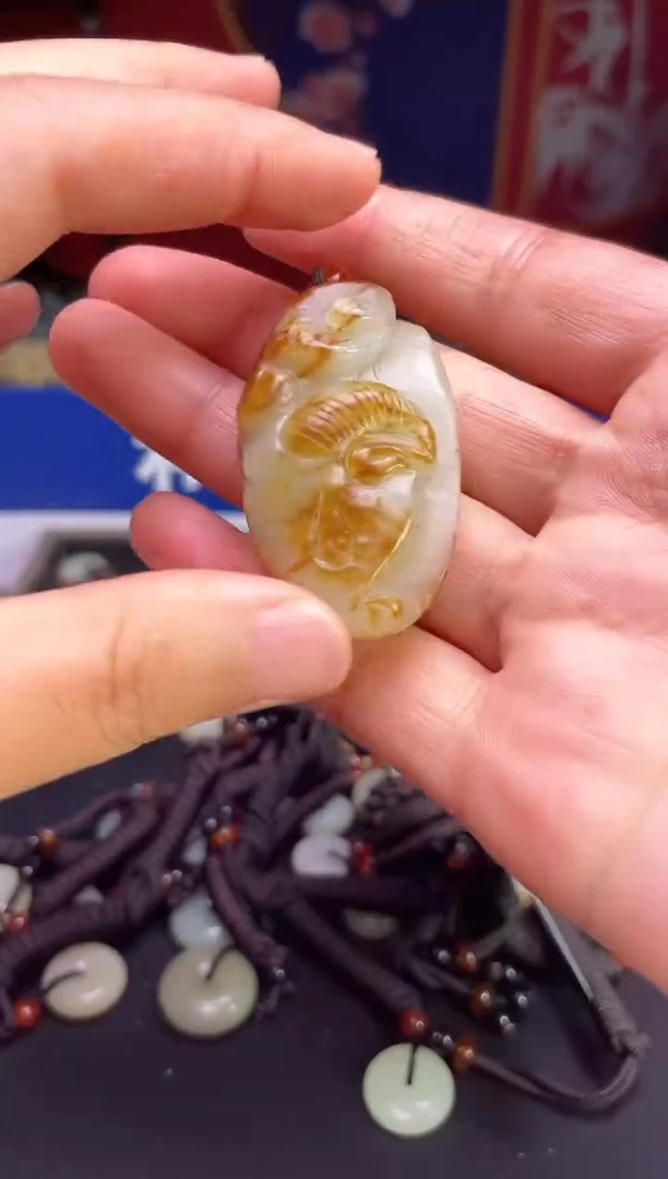 颈饰未镶嵌和田玉123