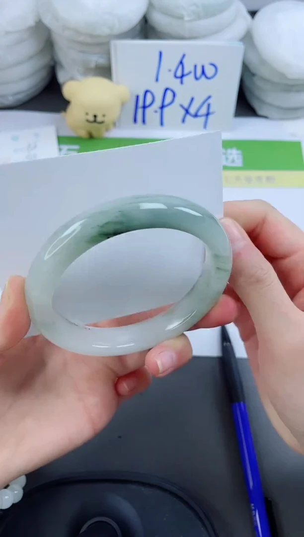 【闪购商品】石英质玉手镯未镶嵌56-62.3