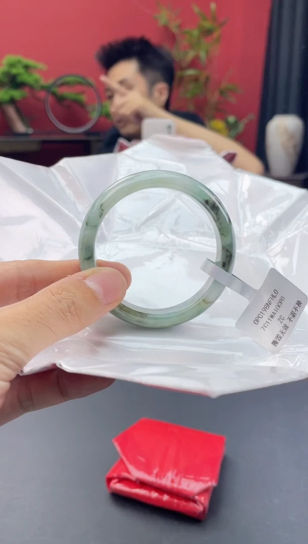 未镶嵌手镯翡翠小**干1