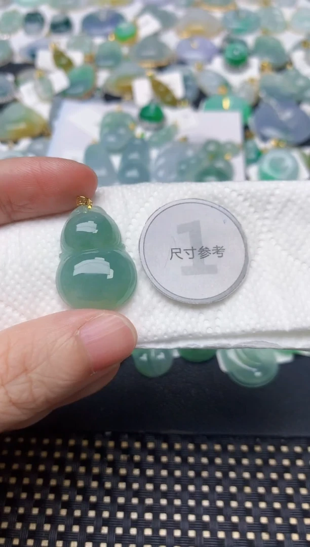 颈饰18K金镶嵌翡翠天然缅甸A货翡翠