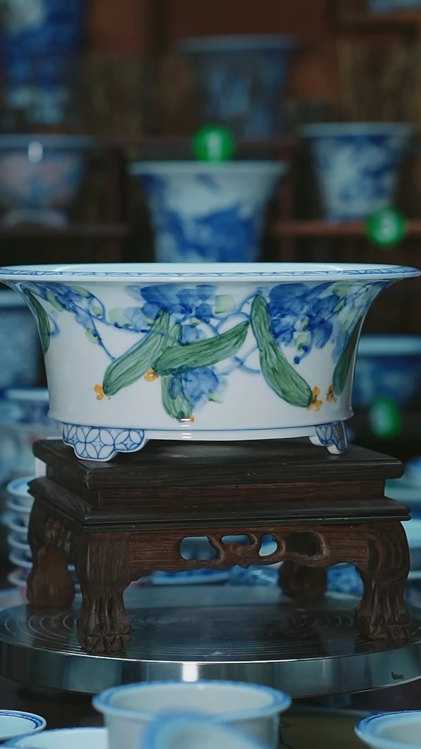 【闪购商品】摆件手绘陶瓷内口17高7.8深