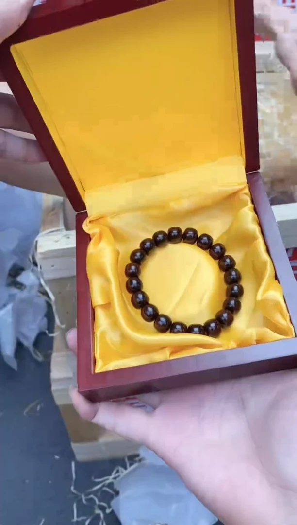 盛世精选闪购手串搭配无礼盒