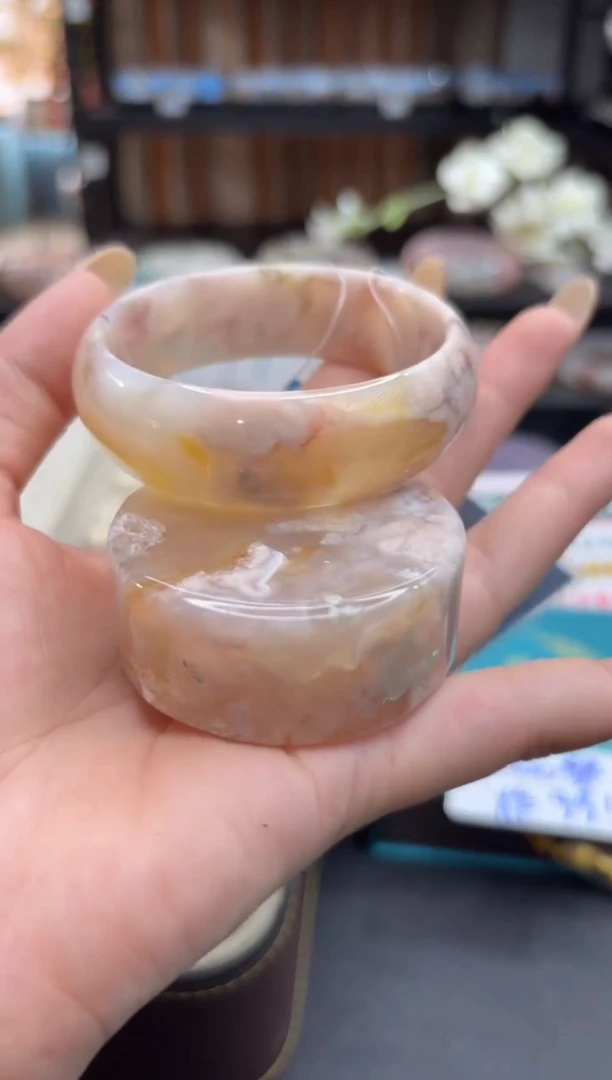 未镶嵌手镯石英质玉C69(55圈赠送镯心)