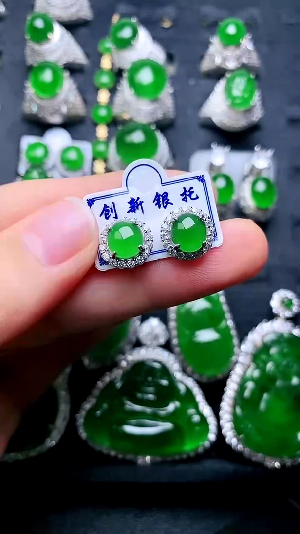 【闪购商品】翡翠耳钉未镶嵌蛋面耳钉