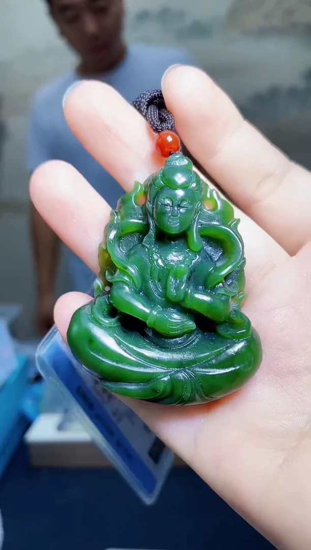 和田玉未镶嵌颈饰1