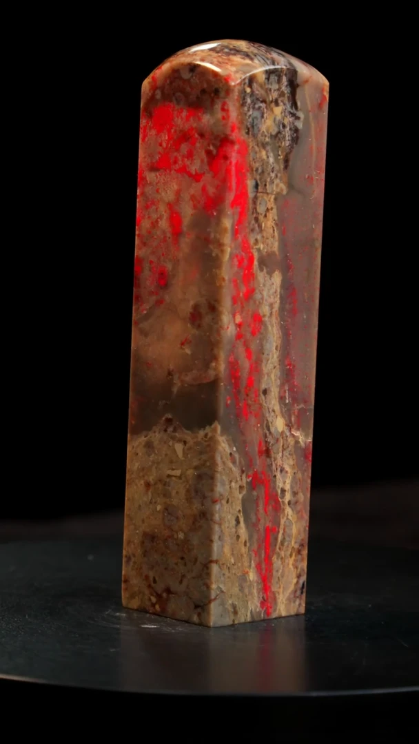 鸡血石刘关张鸡血石