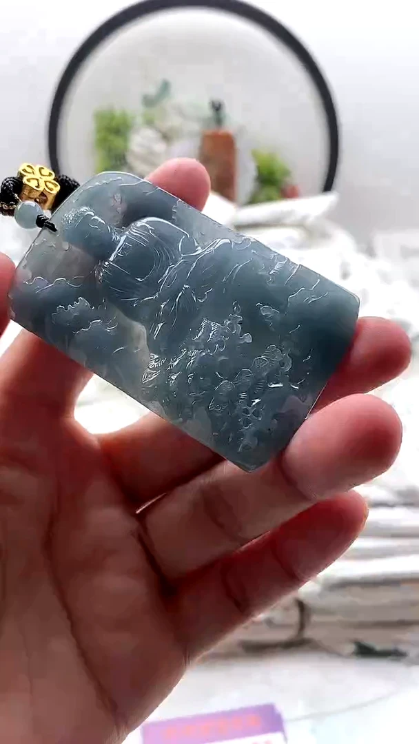 颈饰未镶嵌翡翠大日如来