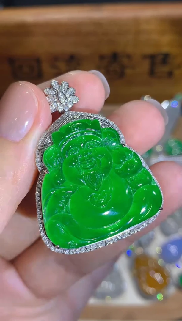 翡翠18K金镶嵌吊坠(不含链)40团购多样性发其一