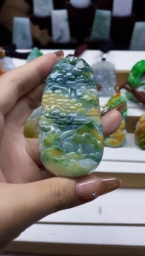 颈饰未镶嵌翡翠1