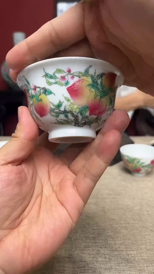 摆件W****r斗彩九桃压手杯