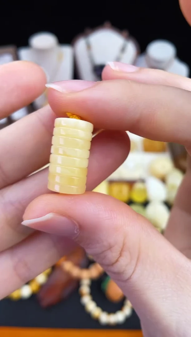 琥珀未镶嵌珠宝奇石柒月