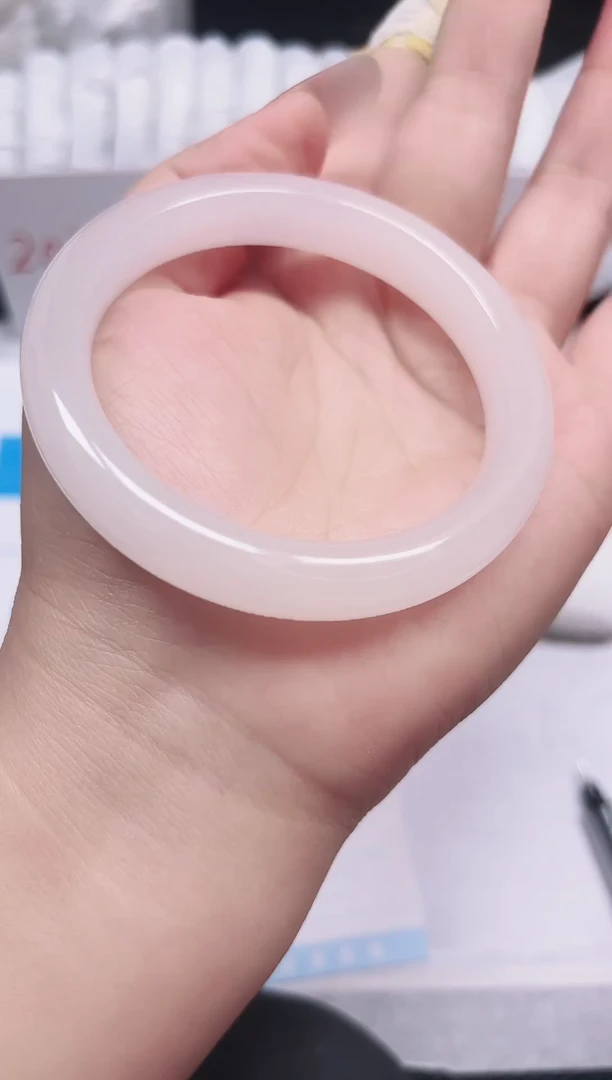 未镶嵌手镯石英质玉34-57.6