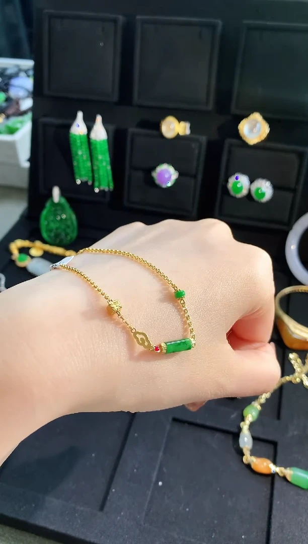 【闪购商品】翡翠手链18K金镶嵌手饰