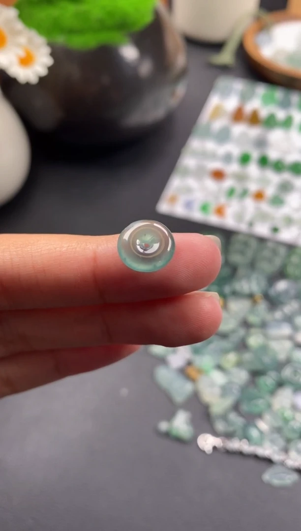 颈饰未镶嵌翡翠冰种平安扣