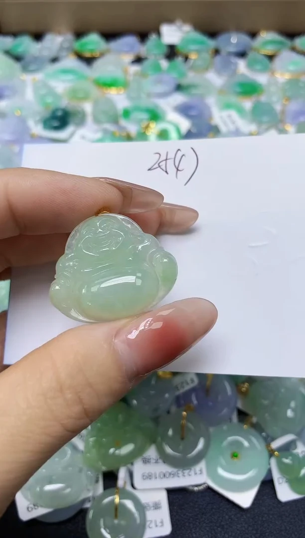 翡翠未镶嵌颈饰 天然缅甸翡翠A货
