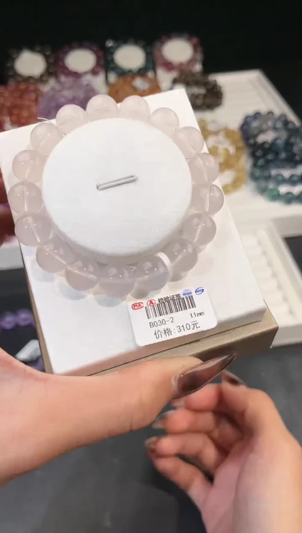 【闪购商品】水晶手链未镶嵌多样性发一紫莫粉11mm